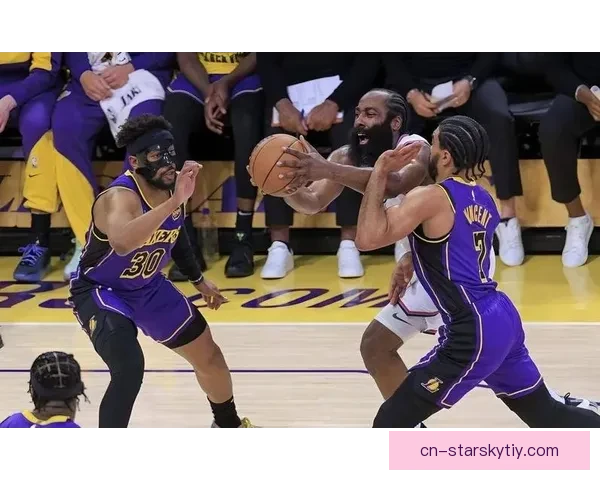 东詹55分难救主湖人负快船